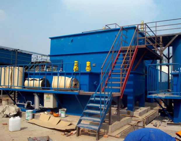 ʩ������